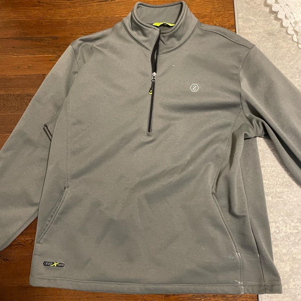 Men’s IZOD quarter zip. Size XL